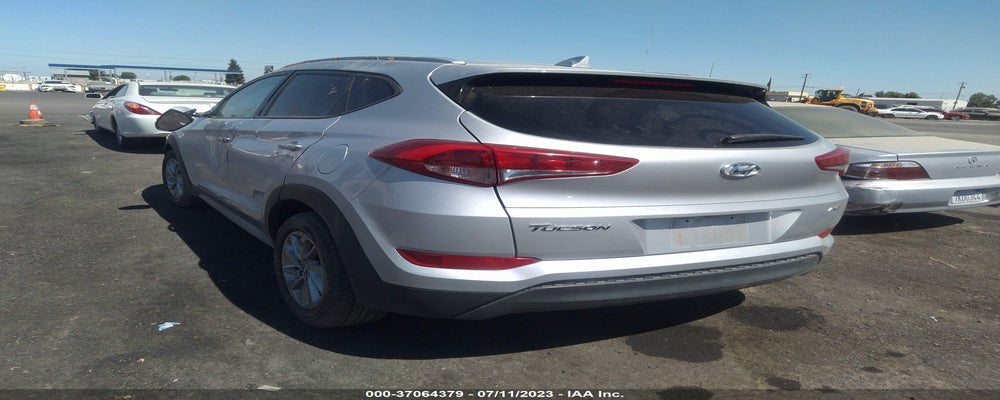 KM8J3CA42JU769698 2018 HYUNDAI TUCSON photo no. 3