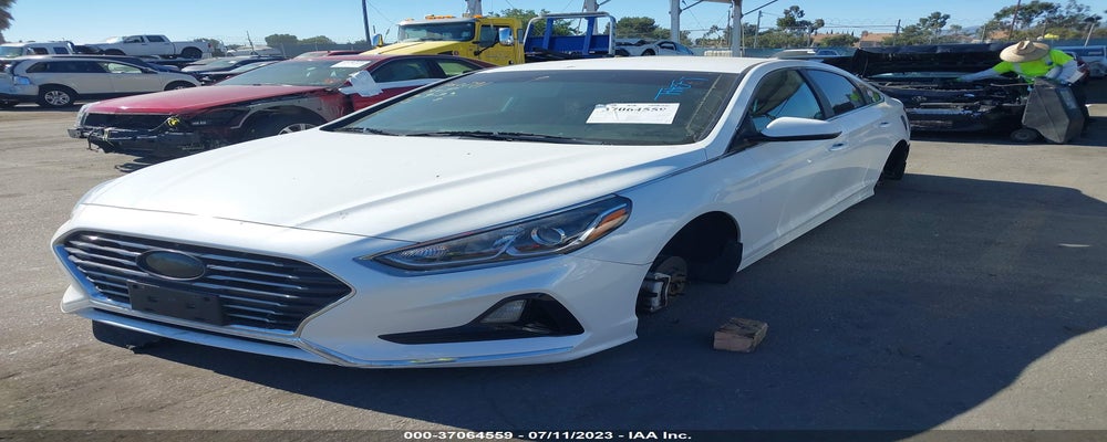5NPE24AF0KH735934 2019 HYUNDAI SONATA photo no. 2