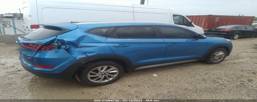 KM8J3CA46HU302567 2017 HYUNDAI TUCSON photo no. 4