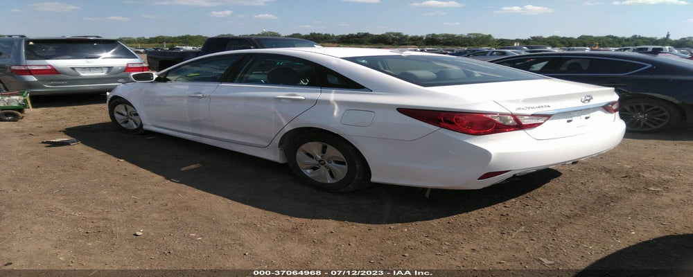 5NPEB4AC8EH819123 2014 HYUNDAI SONATA photo no. 3