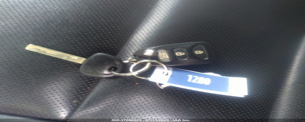 KMHTC6AE8GU255902 2016 HYUNDAI VELOSTER photo no. 11