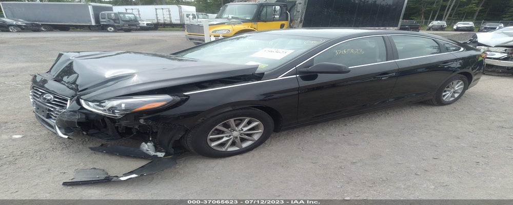 5NPE24AF5JH693212 2018 HYUNDAI SONATA photo no. 2
