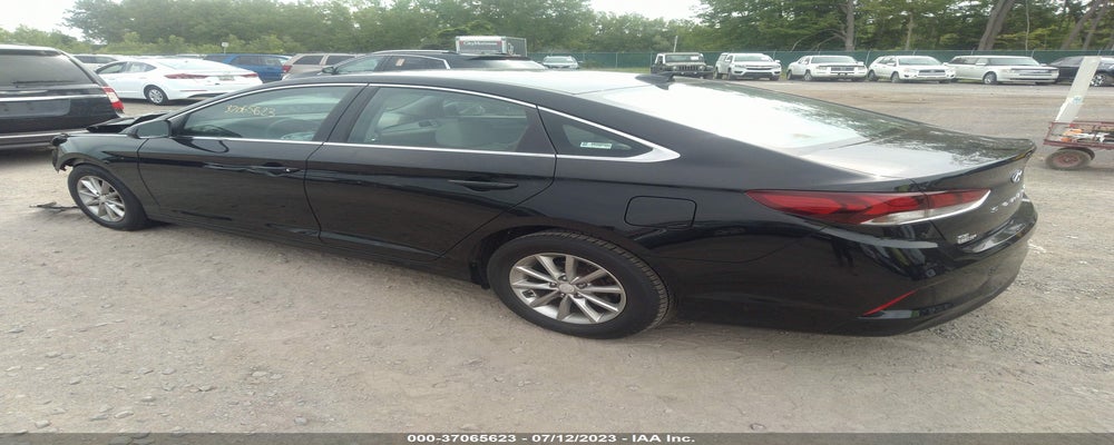 5NPE24AF5JH693212 2018 HYUNDAI SONATA photo no. 3