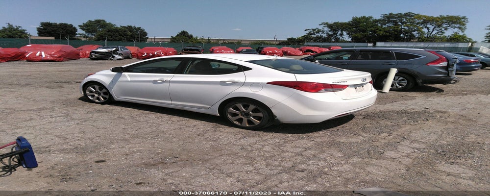 5NPDH4AE1DH194719 2013 HYUNDAI ELANTRA photo no. 3