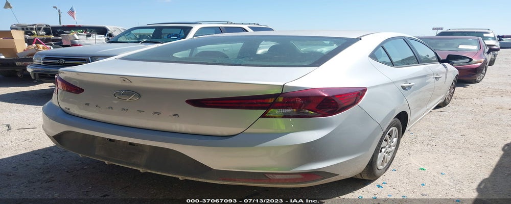 5NPD74LF6KH492009 2019 HYUNDAI ELANTRA photo no. 4