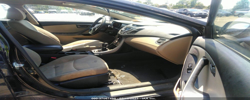 KMHDH4AE8GU581659 2016 HYUNDAI ELANTRA photo no. 5
