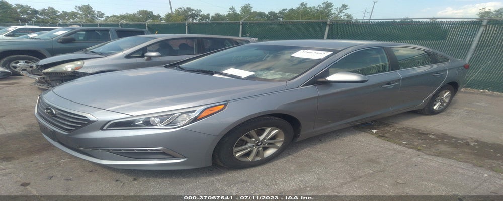 5NPE24AF0FH004989 2015 HYUNDAI SONATA photo no. 2