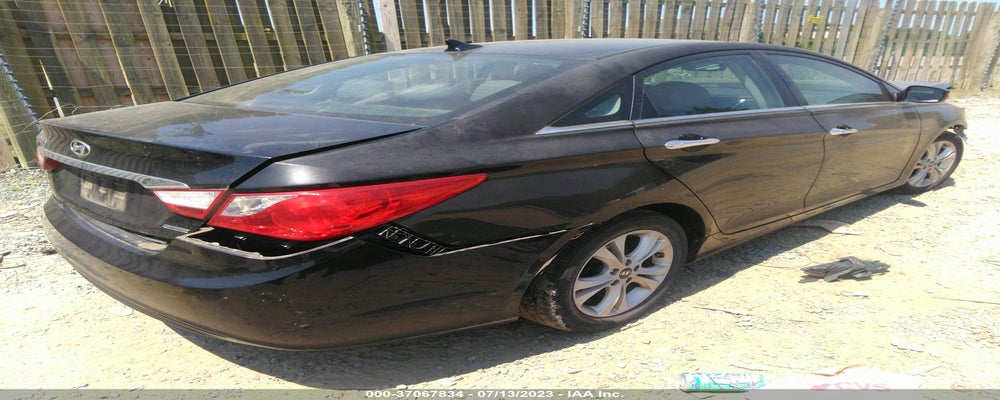 5NPEC4AC5BH293929 2011 HYUNDAI SONATA photo no. 4