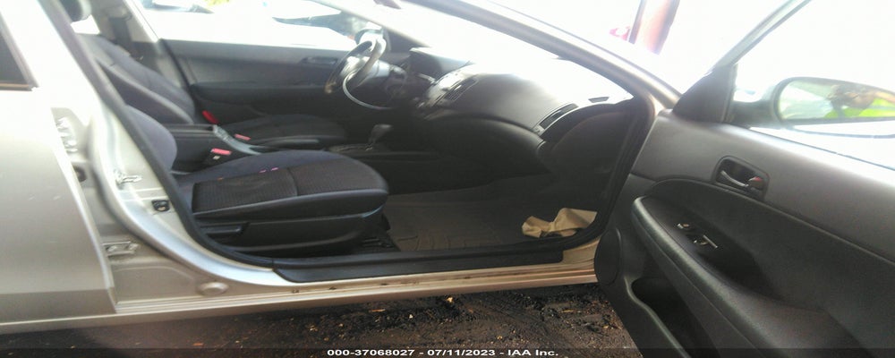 KMHDB8AE4BU087591 2011 HYUNDAI ELANTRA TOURING photo no. 5