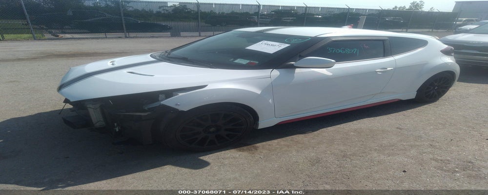 KMHTC6AE0FU232631 2015 HYUNDAI VELOSTER photo no. 2