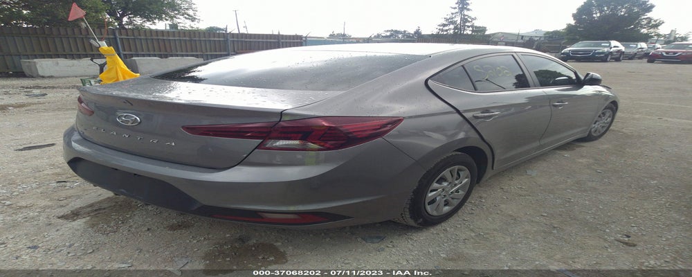 KMHD74LF1LU074623 2020 HYUNDAI ELANTRA photo no. 4
