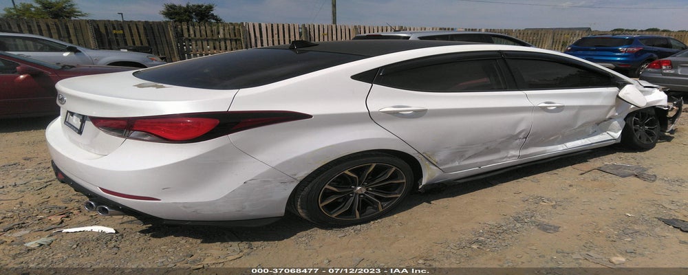 5NPDH4AE3GH677245 2016 HYUNDAI ELANTRA photo no. 4