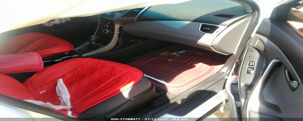 5NPDH4AE3GH677245 2016 HYUNDAI ELANTRA photo no. 5