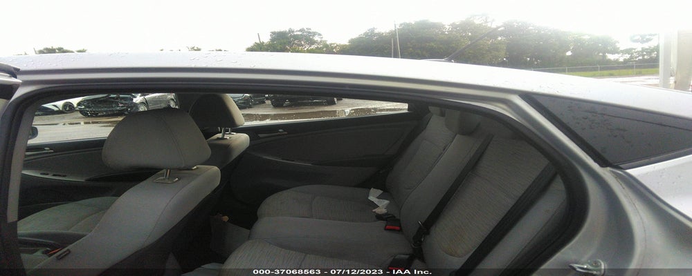 KMHCT4AE1HU315864 2017 HYUNDAI ACCENT photo no. 8