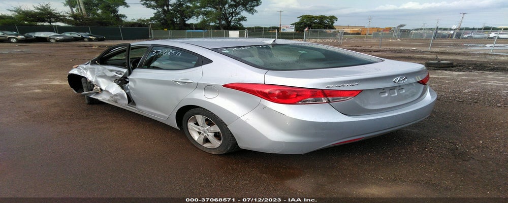 5NPDH4AE3BH043930 2011 HYUNDAI ELANTRA photo no. 3