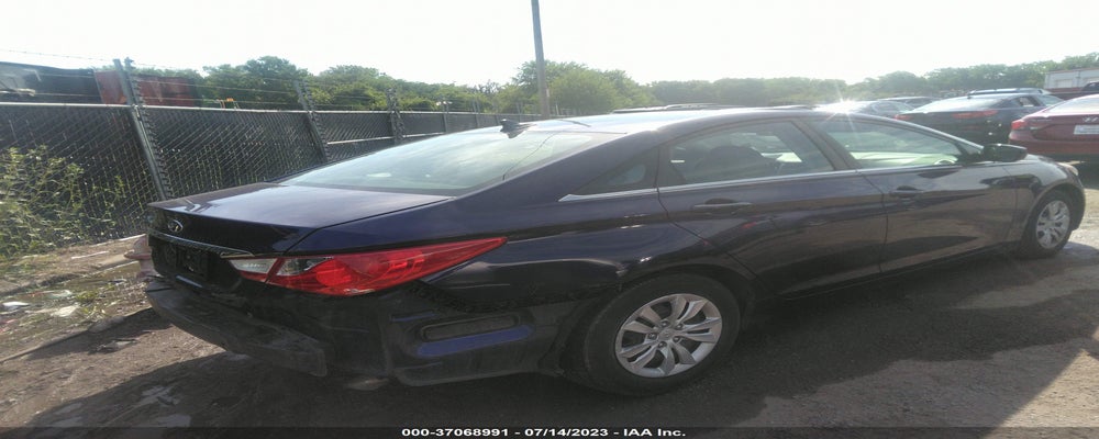 5NPEB4ACXBH068411 2011 HYUNDAI SONATA photo no. 4