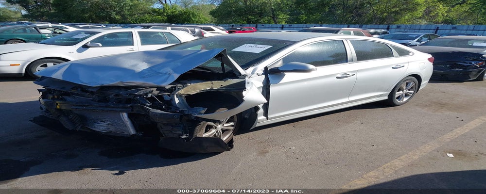5NPE34AF0JH718790 2018 HYUNDAI SONATA photo no. 2