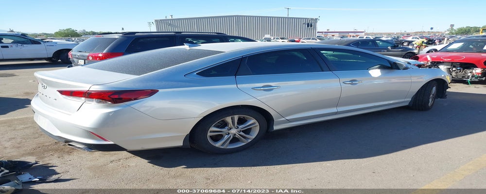 5NPE34AF0JH718790 2018 HYUNDAI SONATA photo no. 4