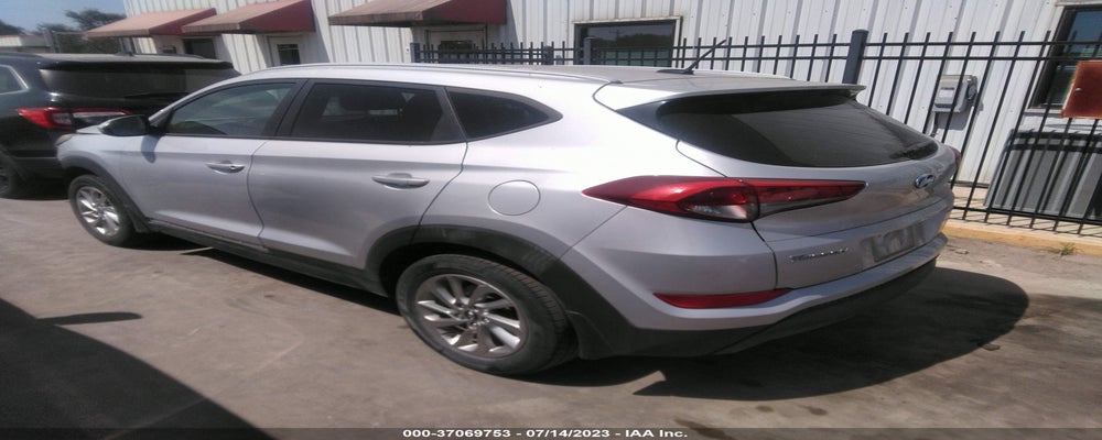 KM8J33A44GU236339 2016 HYUNDAI TUCSON photo no. 3