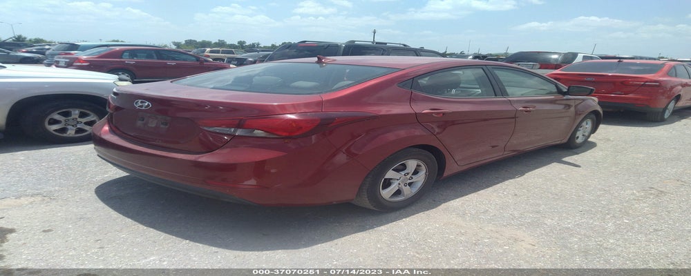 5NPDH4AE1FH562321 2015 HYUNDAI ELANTRA photo no. 4