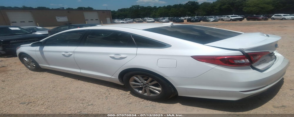 5NPE24AF1GH418431 2016 HYUNDAI SONATA photo no. 3