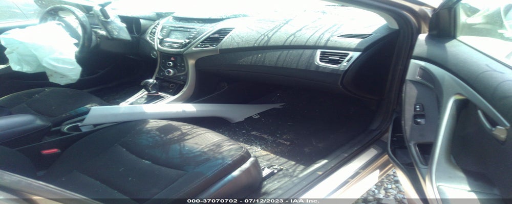 5NPDH4AE1GH788988 2016 HYUNDAI ELANTRA photo no. 5