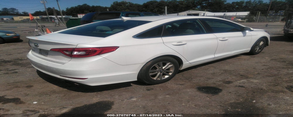 5NPE24AF7GH388304 2016 HYUNDAI SONATA photo no. 4