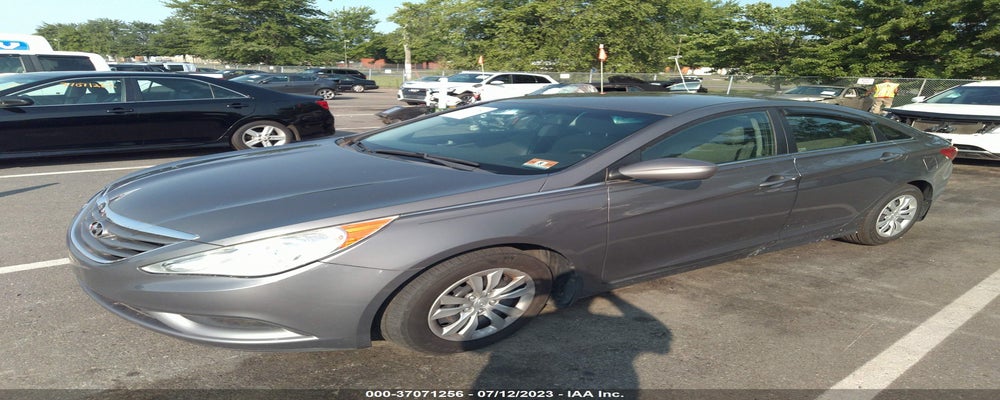5NPEB4AC9BH292351 2011 HYUNDAI SONATA photo no. 2