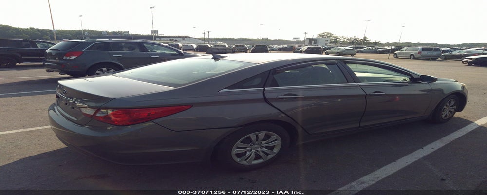 5NPEB4AC9BH292351 2011 HYUNDAI SONATA photo no. 4