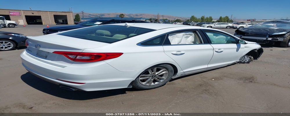 5NPE24AF7HH474570 2017 HYUNDAI SONATA photo no. 4
