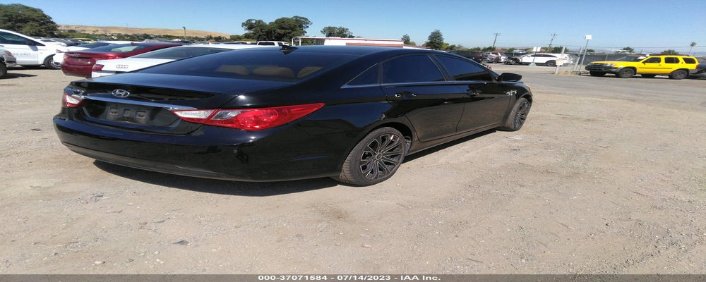 5NPEB4AC4DH793635 2013 HYUNDAI SONATA photo no. 4