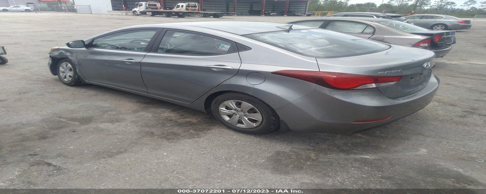 KMHDH4AE1GU478180 2016 HYUNDAI ELANTRA photo no. 3