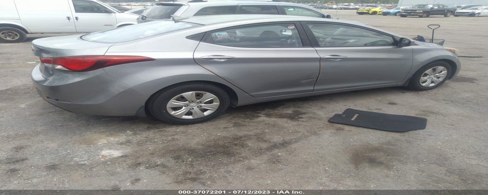 KMHDH4AE1GU478180 2016 HYUNDAI ELANTRA photo no. 4