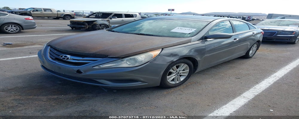 5NPEB4AC1DH758082 2013 HYUNDAI SONATA photo no. 2