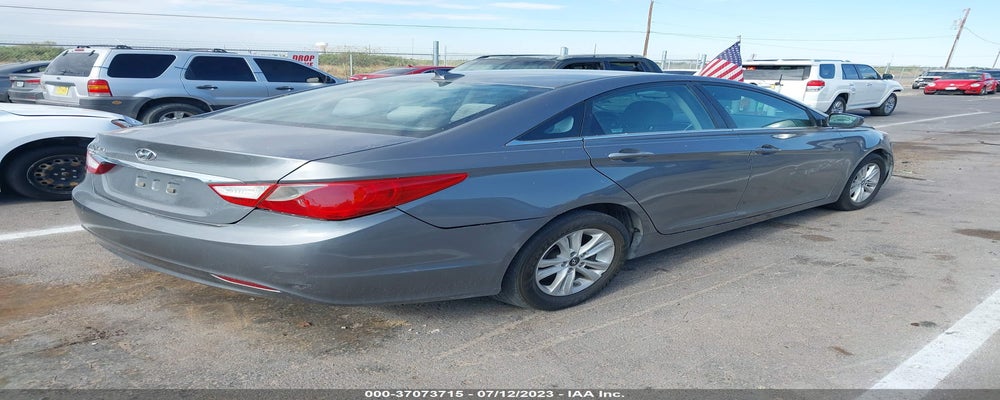 5NPEB4AC1DH758082 2013 HYUNDAI SONATA photo no. 4