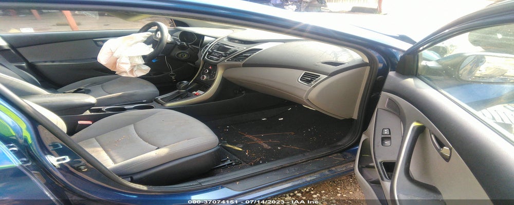 KMHDH4AE4GU516596 2016 HYUNDAI ELANTRA photo no. 5