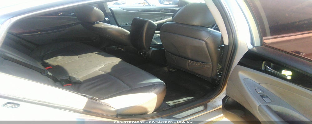 5NPEC4AC8BH021827 2011 HYUNDAI SONATA photo no. 8
