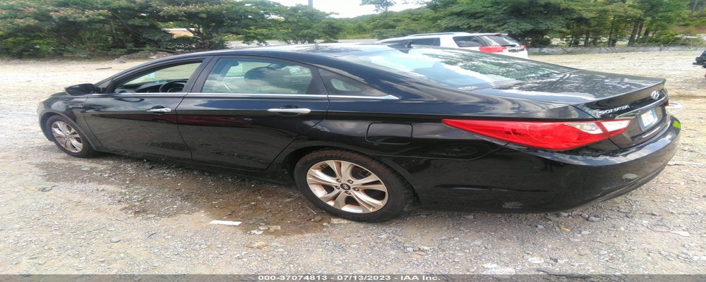 5NPEC4AC5BH226697 2011 HYUNDAI SONATA photo no. 3