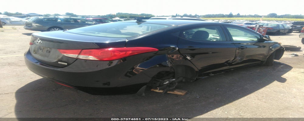 5NPDH4AE3DH279531 2013 HYUNDAI ELANTRA photo no. 4