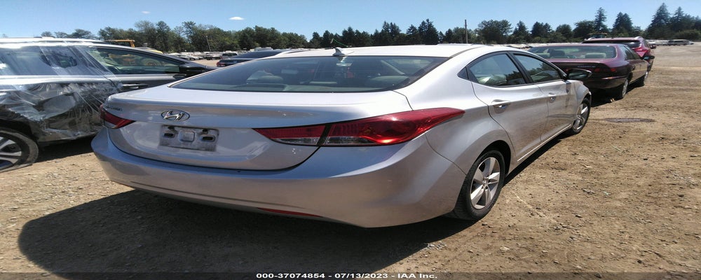 KMHDH4AE3DU727526 2013 HYUNDAI ELANTRA photo no. 4