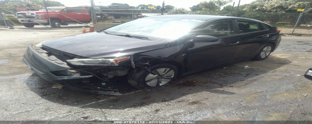 KMHC65LC8HU023766 2017 HYUNDAI IONIQ HYBRID photo no. 2
