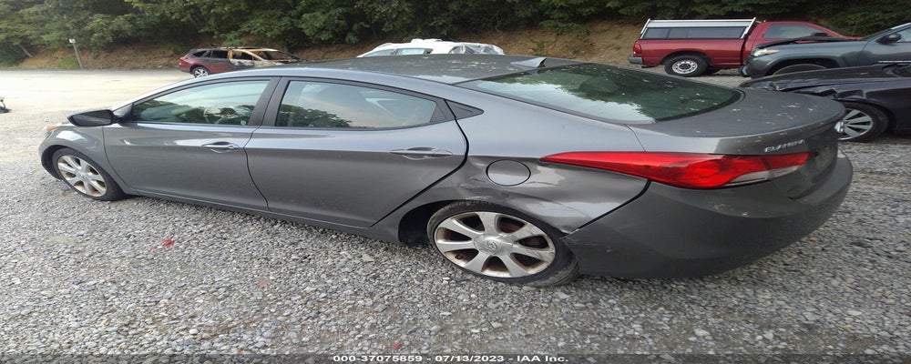 5NPDH4AE3DH450701 2013 HYUNDAI ELANTRA photo no. 3