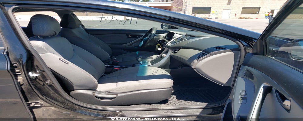 KMHDH4AE5BU156733 2011 HYUNDAI ELANTRA photo no. 5
