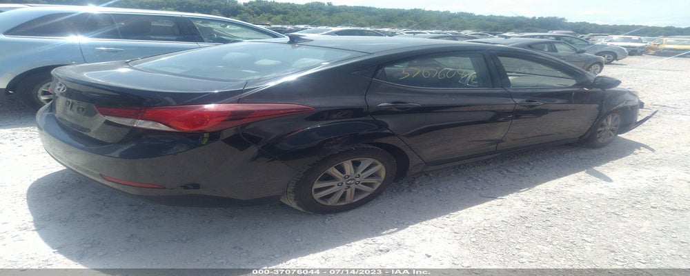 KMHDH4AE7FU320781 2015 HYUNDAI ELANTRA photo no. 4