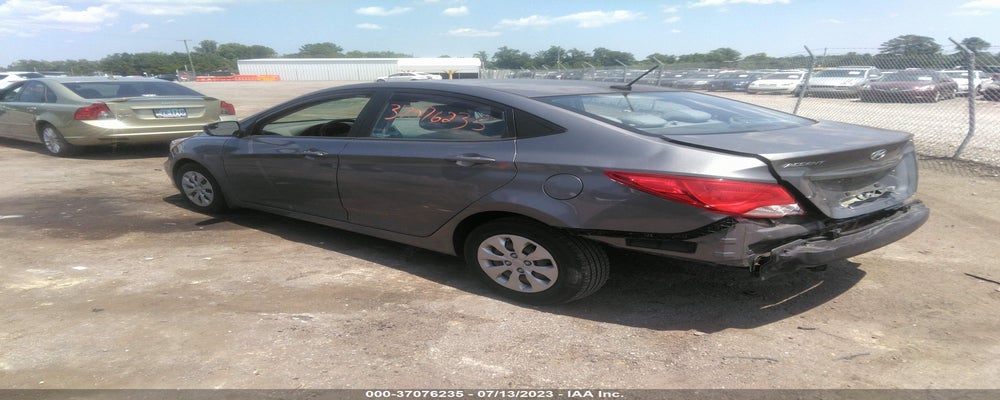 KMHCT4AEXFU803739 2015 HYUNDAI ACCENT photo no. 3