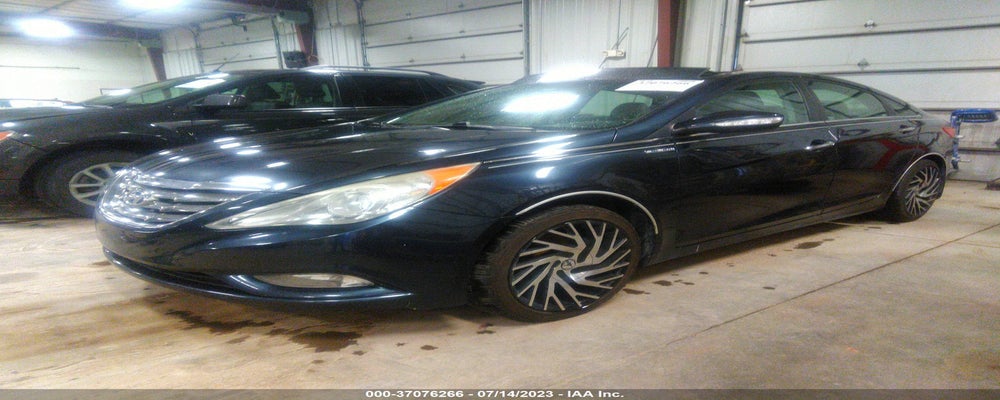 5NPEC4AB4CH329490 2012 HYUNDAI SONATA photo no. 2