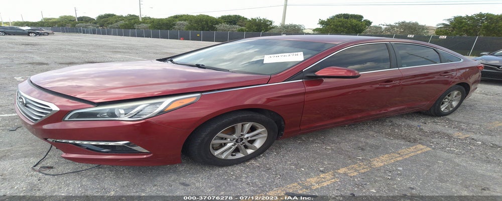 5NPE24AF2FH089818 2015 HYUNDAI SONATA photo no. 2