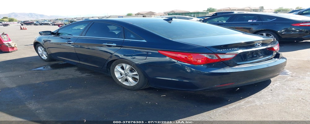 5NPEC4AC8BH013162 2011 HYUNDAI SONATA photo no. 3