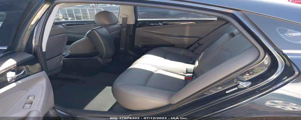 5NPEC4AC8BH013162 2011 HYUNDAI SONATA photo no. 8