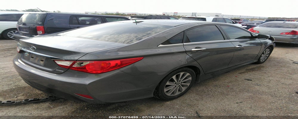 5NPEC4AC8EH823749 2014 HYUNDAI SONATA photo no. 4